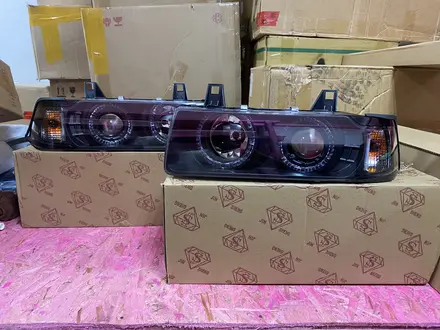 Передние фары BMW E36 за 32 000 тг. в Астана