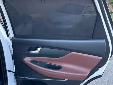 Hyundai Santa Fe 2022 года за 15 900 000 тг. в Шымкент – фото 15
