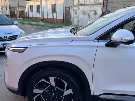 Hyundai Santa Fe 2022 года за 15 900 000 тг. в Шымкент – фото 9