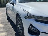 Kia K5 2021 года за 11 800 000 тг. в Алматы – фото 3
