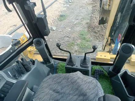 Caterpillar  cat -428f2 2018 года за 34 000 000 тг. в Астана – фото 6