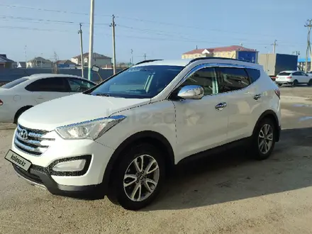 Hyundai Santa Fe 2013 года за 9 500 000 тг. в Атырау – фото 3