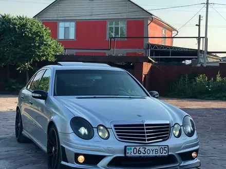 Бампер передний AMG E63 на W211 рестайлинг Mercedes Benz E Class за 65 000 тг. в Алматы – фото 2