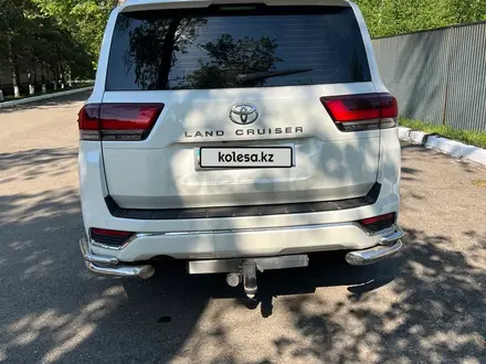Toyota Land Cruiser 2022 года за 49 000 000 тг. в Уральск – фото 3