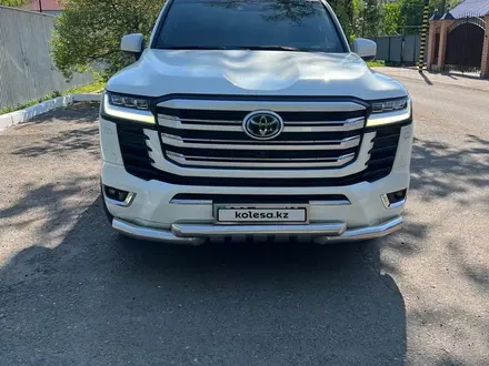 Toyota Land Cruiser 2022 года за 49 000 000 тг. в Уральск – фото 5