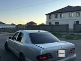 Mercedes-Benz E 290 1998 года за 1 200 000 тг. в Астана – фото 5