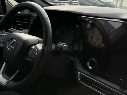 Lexus RX 350 2024 года за 36 000 000 тг. в Актобе – фото 18