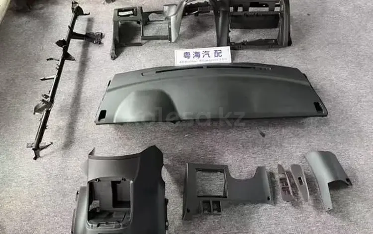 Панель перекидка на левый руль Alphard 10 за 350 000 тг. в Алматы