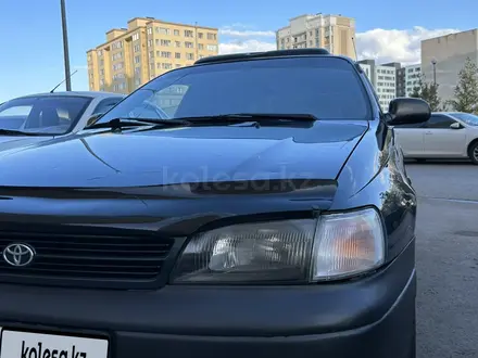 Toyota Carina E 1996 года за 1 600 000 тг. в Астана – фото 3
