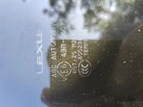 Оригинальное стекло задней левой двери Lexus GX 2009-. за 60 000 тг. в Алматы – фото 2