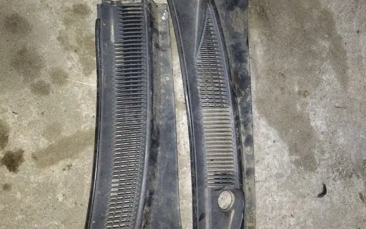 Пластик дворник жабо ветровая панель за 10 000 тг. в Костанай