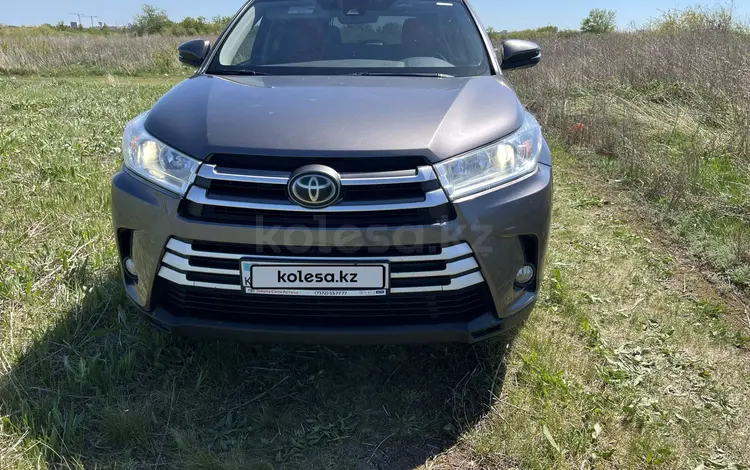 Toyota Highlander 2017 годаүшін16 500 000 тг. в Астана