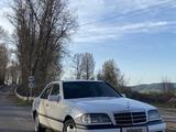 Mercedes-Benz C 200 1995 года за 1 700 000 тг. в Алматы – фото 3