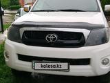 Toyota Hilux 2011 года за 7 000 000 тг. в Атырау