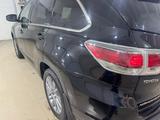 Toyota Highlander 2015 года за 8 000 000 тг. в Актобе – фото 5