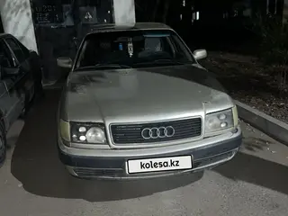 Audi 100