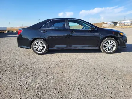 Toyota Camry 2014 года за 8 300 000 тг. в Темиртау – фото 12