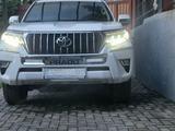 Toyota Land Cruiser Prado 2018 года за 29 500 000 тг. в Алматы – фото 3