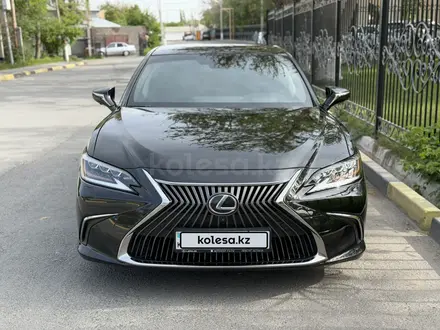 Lexus ES 350 2020 года за 24 300 000 тг. в Шымкент