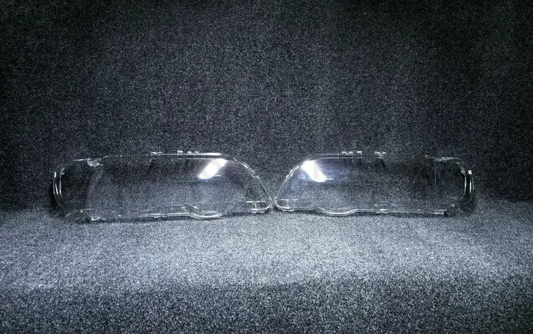 Стекло фары BMW X5 E53 рест в наличии в Алматы за 40 000 тг. в Алматы