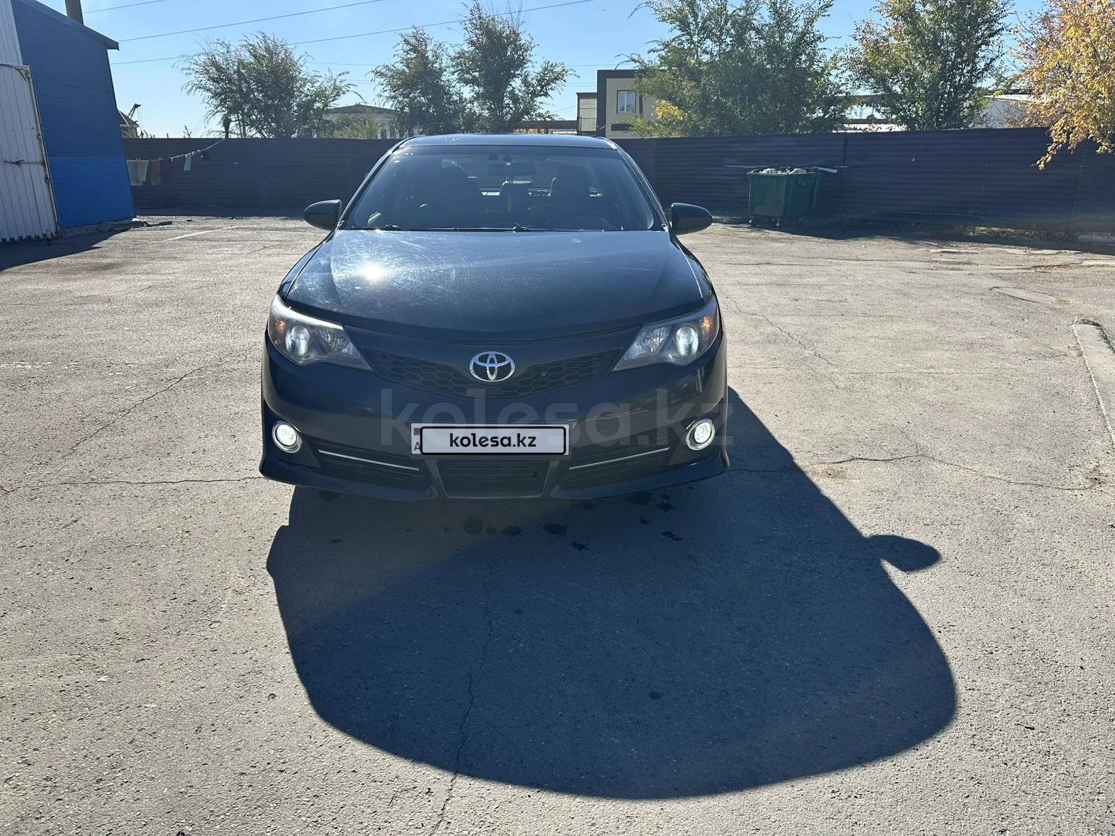 Toyota Camry 2014 г.