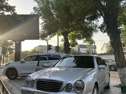 Mercedes-Benz E 320 2001 года за 6 200 000 тг. в Шымкент – фото 5