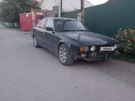 BMW 525 1993 года за 1 500 000 тг. в Алматы – фото 2