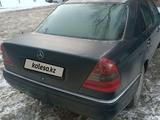 Mercedes-Benz C 200 1994 года за 1 200 000 тг. в Астана – фото 2