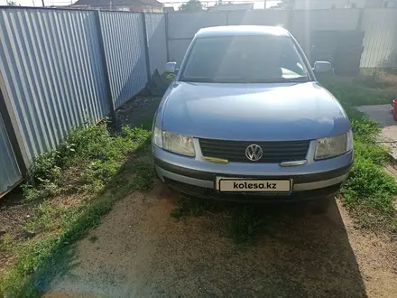 Volkswagen Passat 1997 года за 1 800 000 тг. в Уральск