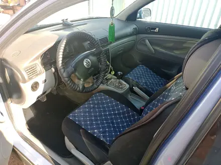 Volkswagen Passat 1997 года за 1 800 000 тг. в Уральск – фото 7