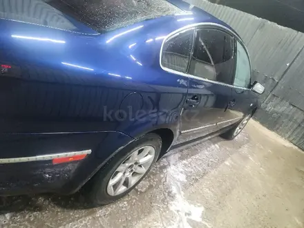 Volkswagen Passat 2003 года за 2 600 000 тг. в Алматы – фото 20