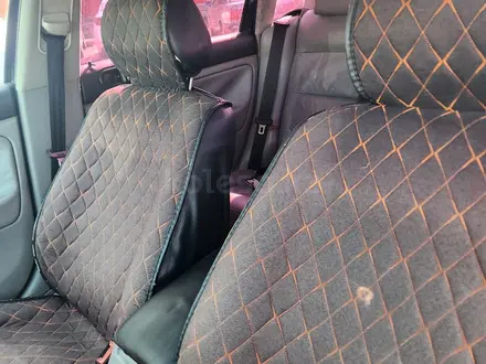 Volkswagen Passat 2003 года за 2 600 000 тг. в Алматы – фото 5