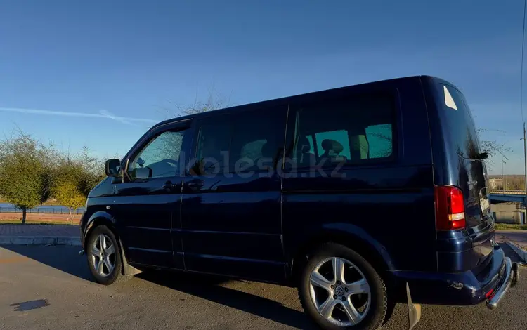 Volkswagen Multivan 2005 года за 7 500 000 тг. в Костанай