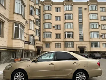 Toyota Camry 2004 года за 3 100 000 тг. в Актау – фото 4