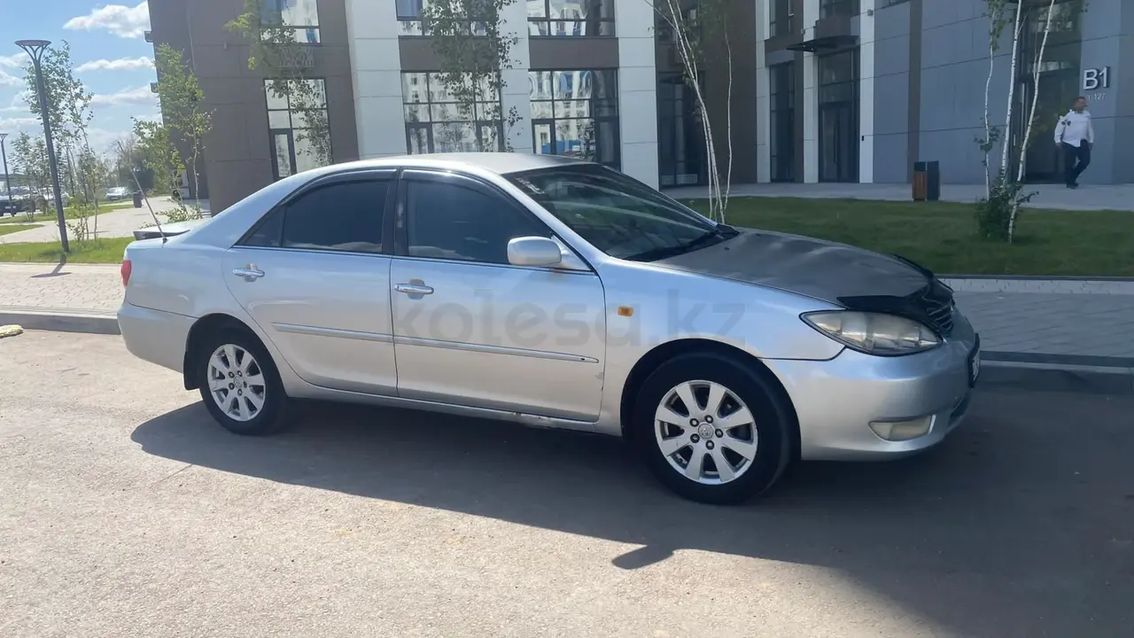 Toyota Camry, 2005