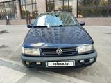 Volkswagen Passat 1995 годаүшін1 300 000 тг. в Астана