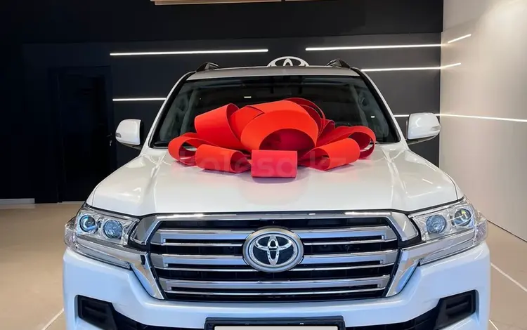 Toyota Land Cruiser 2017 годаүшін30 200 000 тг. в Астана