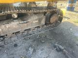 Hyundai  R220LC 2011 годаүшін8 500 000 тг. в Караганда – фото 2