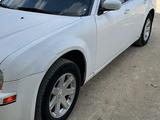 Chrysler 300C 2005 года за 5 500 000 тг. в Жанаозен – фото 4