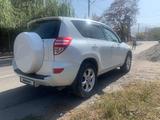 Toyota RAV4 2011 годаүшін9 600 000 тг. в Алматы – фото 5