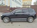 Volkswagen Touareg 2008 года за 6 600 000 тг. в Костанай – фото 11