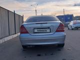 Mercedes-Benz C 200 2001 года за 3 200 000 тг. в Кокшетау – фото 2