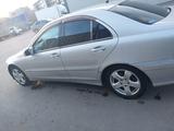 Mercedes-Benz C 200 2001 года за 3 200 000 тг. в Кокшетау – фото 5