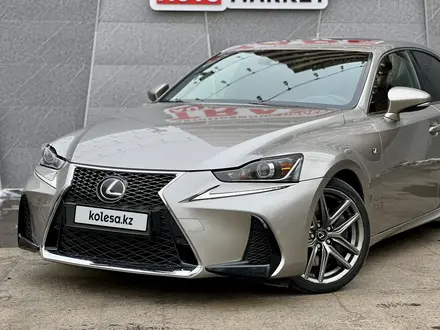 Lexus IS 350 2017 года за 14 200 000 тг. в Алматы – фото 2