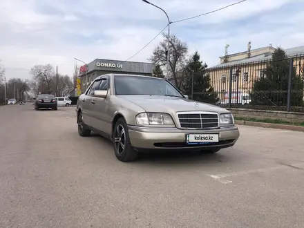 Mercedes-Benz C 220 1994 года за 2 600 000 тг. в Алматы – фото 3