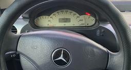 Mercedes-Benz A 160 1998 годаүшін800 000 тг. в Шымкент – фото 2