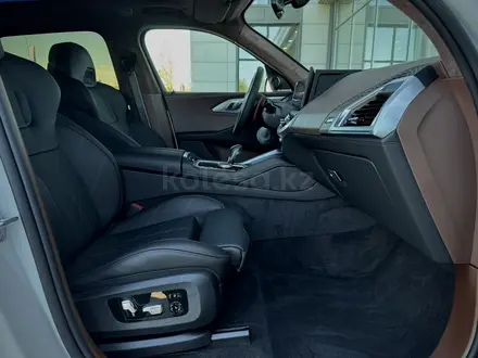 BMW XM 50e 2026 года за 121 084 000 тг. в Усть-Каменогорск – фото 15
