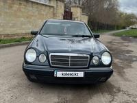 Mercedes-Benz E 230 1996 года за 2 500 000 тг. в Караганда