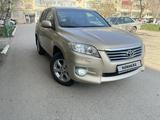 Toyota RAV4 2010 года за 7 490 000 тг. в Костанай – фото 2