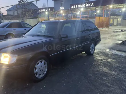 Mercedes-Benz E 200 1994 года за 1 100 000 тг. в Жаркент